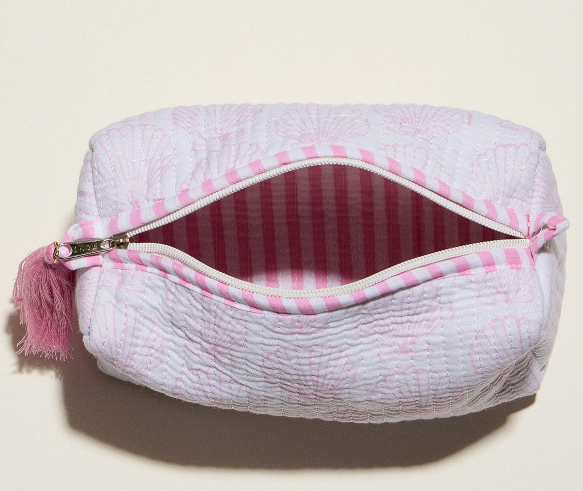 Frem Pink Quilted Seashell Cosmetic Pouch – Zipper Makeup Bag with Tassel